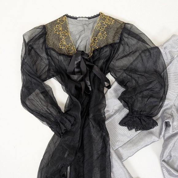 Sheer Lace Robe Maxi Floor Length Front Tie Ribbon 3/4 Sleeve Balloon Sleeve - Picture 3 of 5